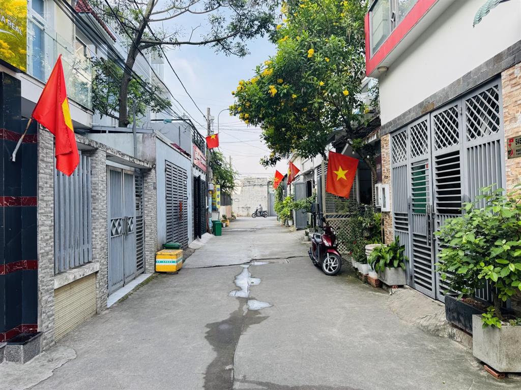 Giảm 400 triệu  nhà đường ô tô nguyễn xiển  đối diện vinhomes grand park  chỉ 5,1 tỷ