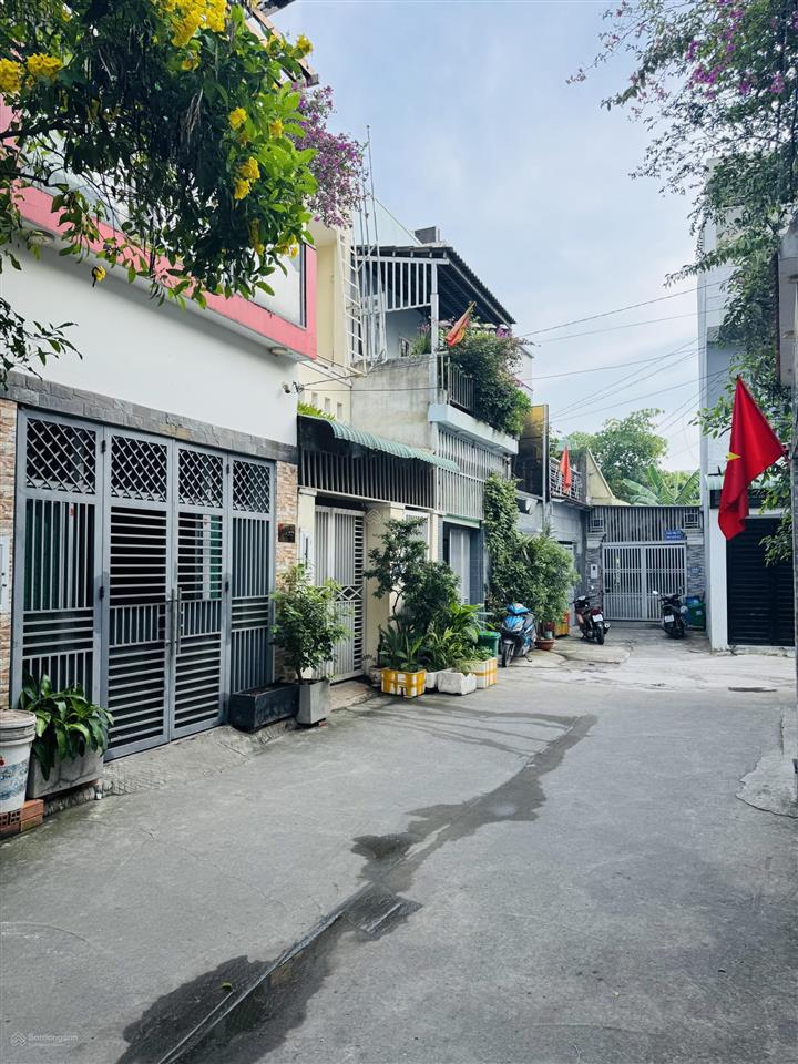 Giảm 400 triệu  nhà đường ô tô nguyễn xiển  đối diện vinhomes grand park  chỉ 5,1 tỷ
