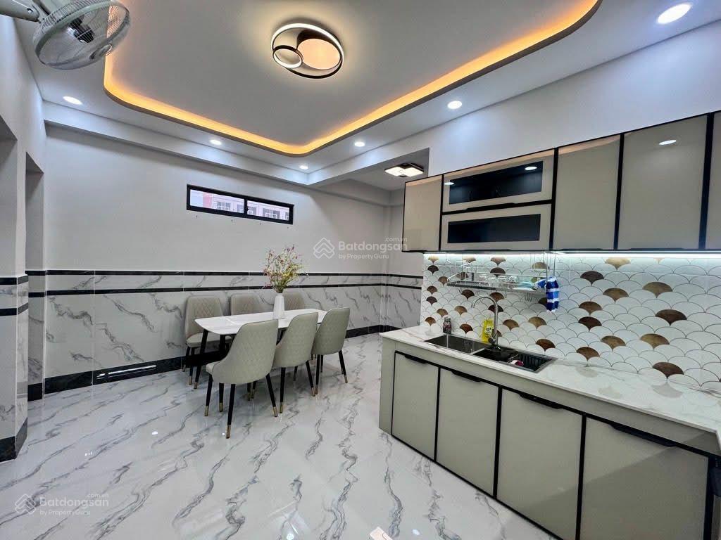 Bán nhà tô ký, q12, 5x20m, 2 tầng  4pn  tặng nội thất  kế bên quang trung  chỉ hơn 5 tỷ