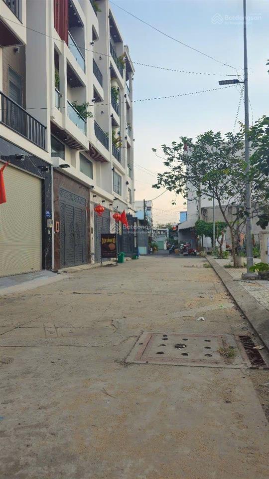 Nhà trần thị hè  khu vip hiệp thành  64m2  5 tầng  hẻm xe hơi 8m thông  gara ôtô  chỉ 5,75 tỷ