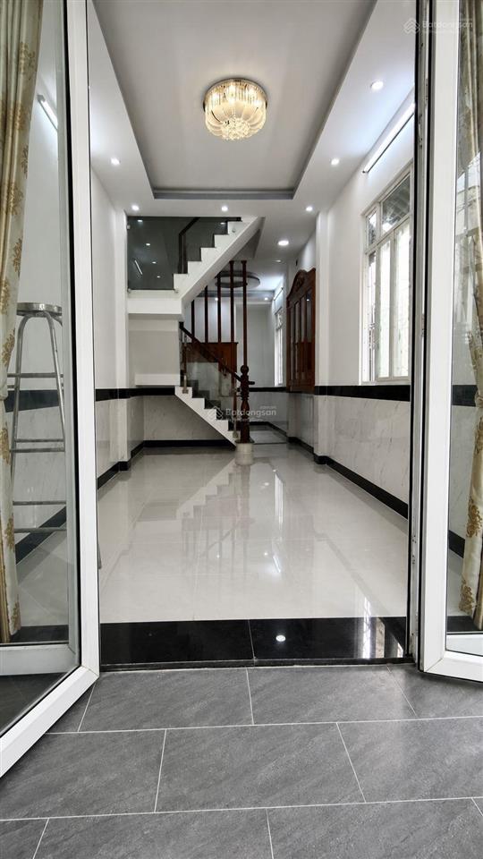 Nhà quận 12  lâm thị hố  50m2  3 tầng  4pn  hẻm xe hơi  sát hiệp thành city  chỉ hơn 4 tỷ