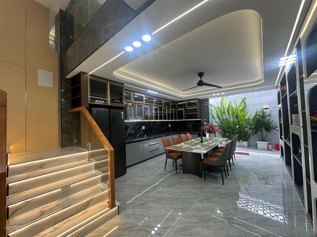 Bán nhà q.12  dương thị mười  xây mới 100%  83m2  5 tầng  full nội thất  ôtô tránh  hơn 8 tỷ