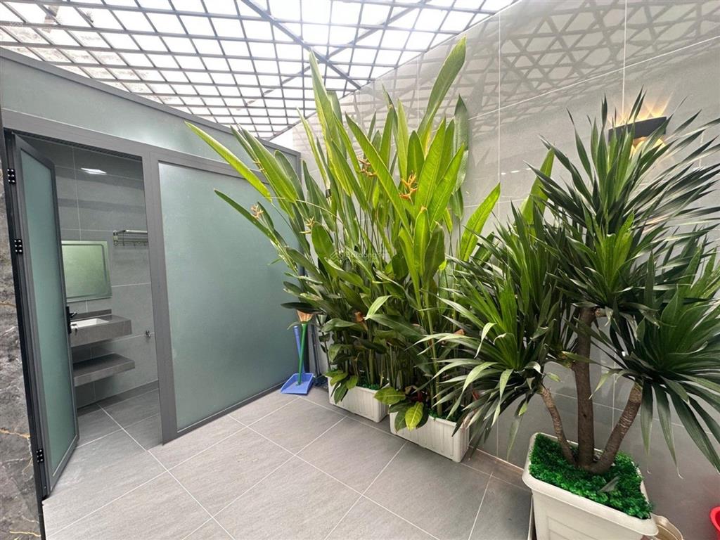 Bán nhà q.12  dương thị mười  xây mới 100%  83m2  5 tầng  full nội thất  ôtô tránh  hơn 8 tỷ