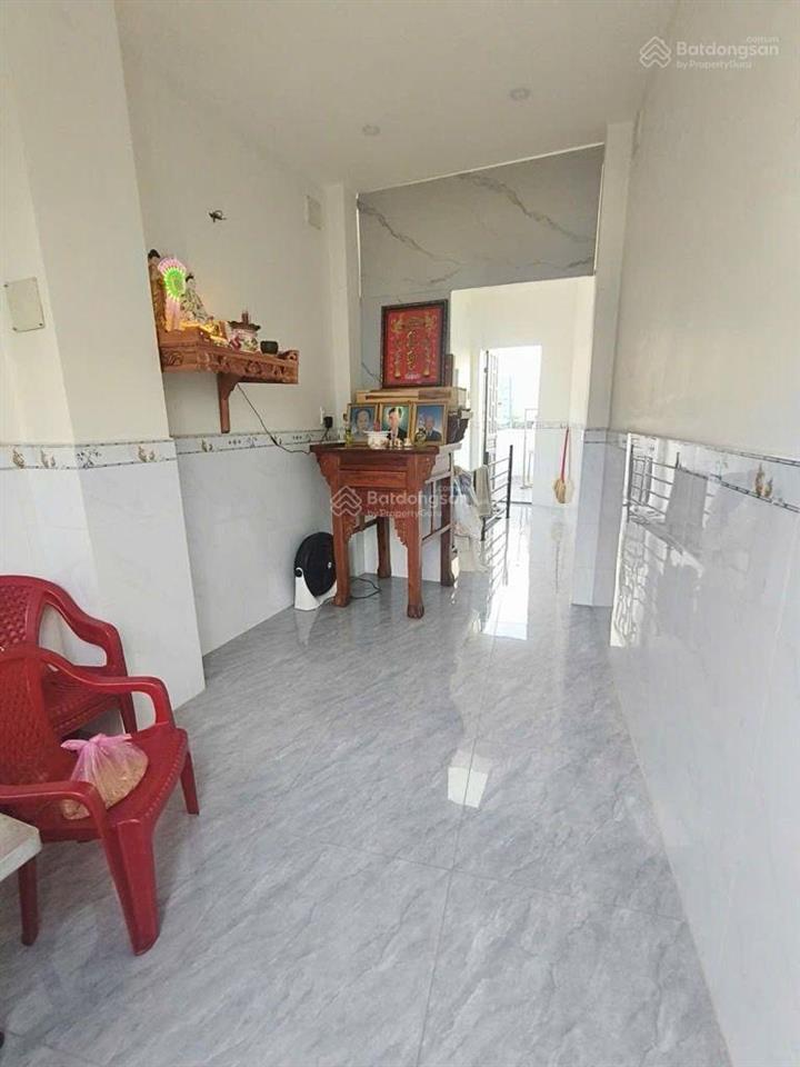 Bán nhà trần thị năm  q.12  4 tầng  50m2  ôtô vào tận cửa  gần bệnh viện q.12  chỉ 4 ty