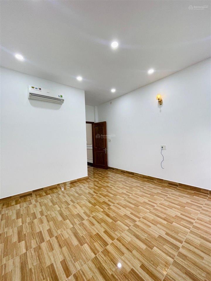 Nhà quận 12  lâm thị hố  60m²  5 tầng  6 pn  hẻm xe tải ngay hiệp thành city  chỉ 6,5 tỷ
