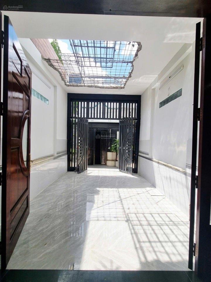 Bán nhà huỳnh thị hai, quận 12  xe hơi vào nhà 80m2  4 tầng  ngay chợ hạt điều  chỉ 6,1 tỷ