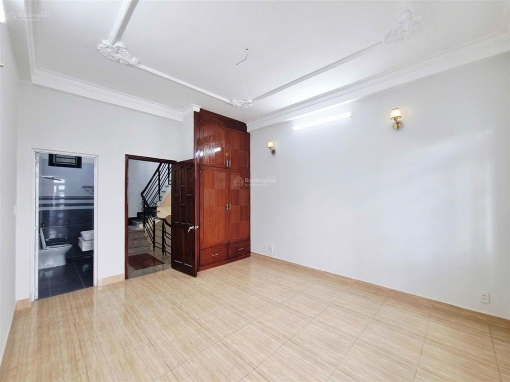 Bán nhà huỳnh thị hai, quận 12  xe hơi vào nhà 80m2  4 tầng  ngay chợ hạt điều  chỉ 6,1 tỷ