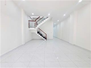 Nhà huỳnh thị hai  q.12  ngang 5.5m x 15m  có phòng ngủ tầng trệt  hẻm xe hơi  chỉ 3.5 tỷ