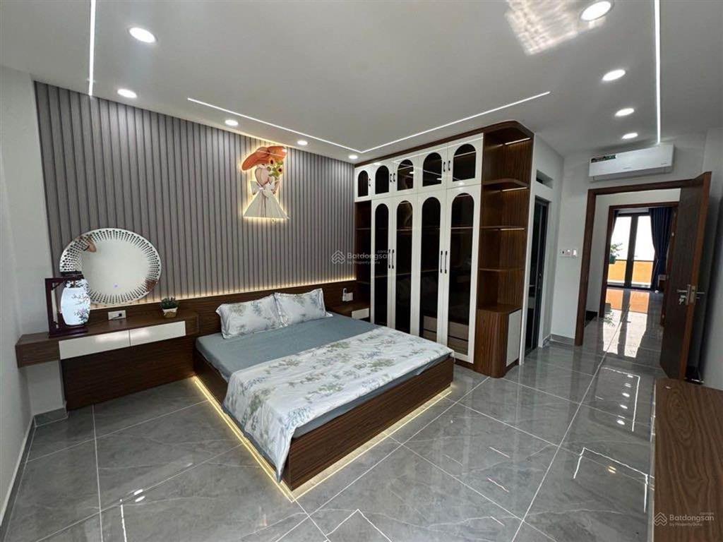 Nhà quận 12 xây mới  68m2  5 tầng  full nội thất  hẻm 8m thông  1/ ra mặt tiền  nhỉnh 8 tỷ