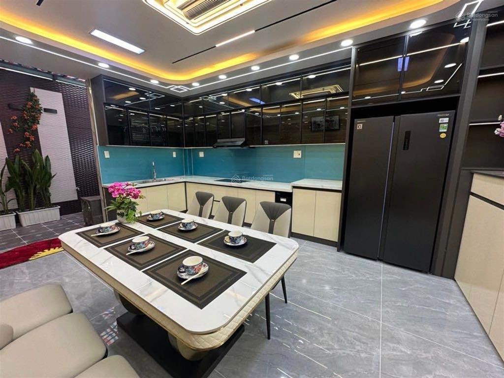 Nhà quận 12 xây mới  68m2  5 tầng  full nội thất  hẻm 8m thông  1/ ra mặt tiền  nhỉnh 8 tỷ