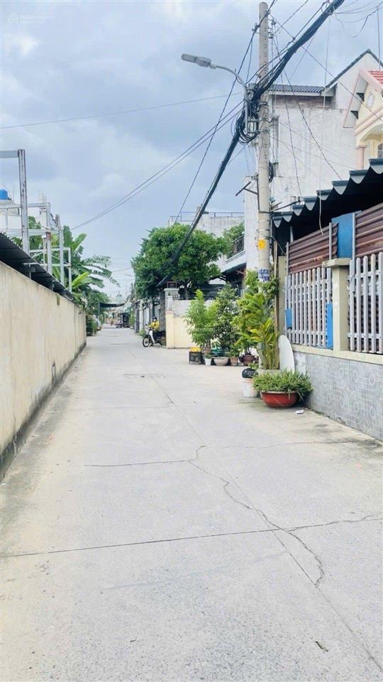 Bán nhà hiệp thành 13  q12  ngang 6,5m  97m2  tầng  hẻm ôtô thông  gần chợ  chỉ 4,25 tỷ