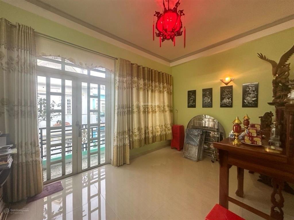 Nhà lâm thị hố  q.12  ngang 5m  3 tầng  hẻm ôtô tránh thông  dòng tiền 120tr/năm  chỉ 6,4 tỷ