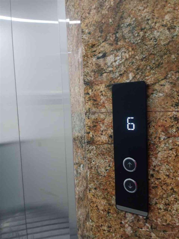 Mặt tiền tân chánh hiệp  căn chdv mới xây  135m2  16 phòng  thang máy full nội thất