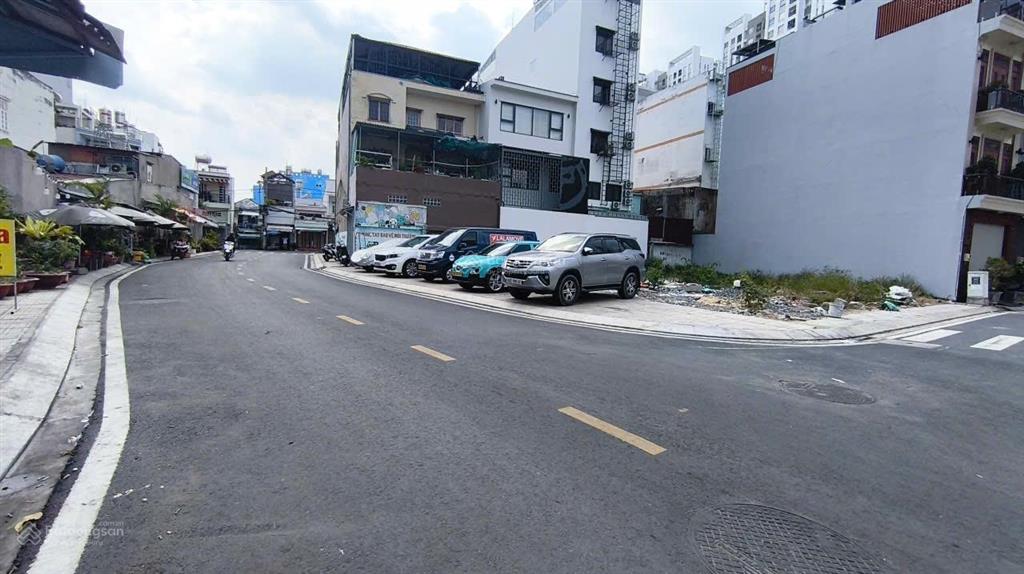 Bán gấp lô góc 2 mặt tiền 64m2 tô hiệu khu kinh doanh sầm uất,đường 12m 0903 983 ***