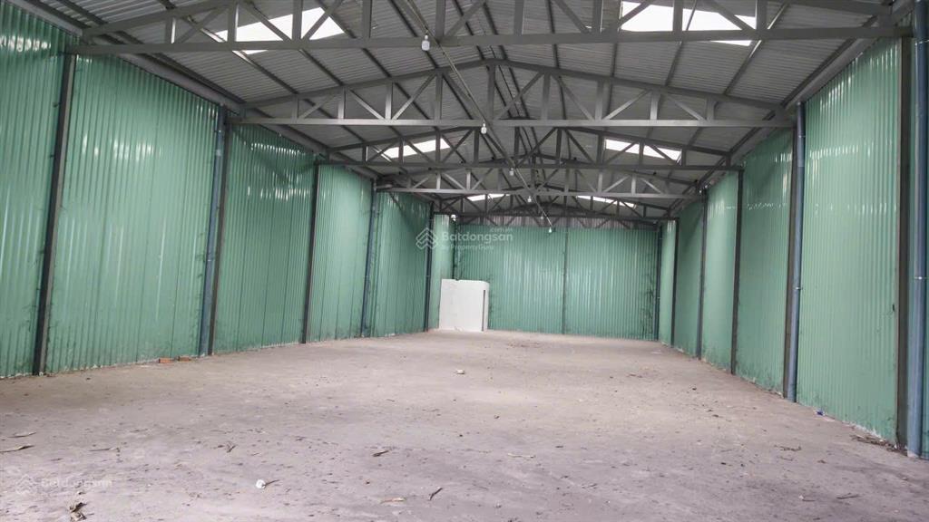 Chính chủ gửi bán gấp kho,xưởng 400m2 (full thổ cư) đường sinco gần go an lạc chỉ 300m