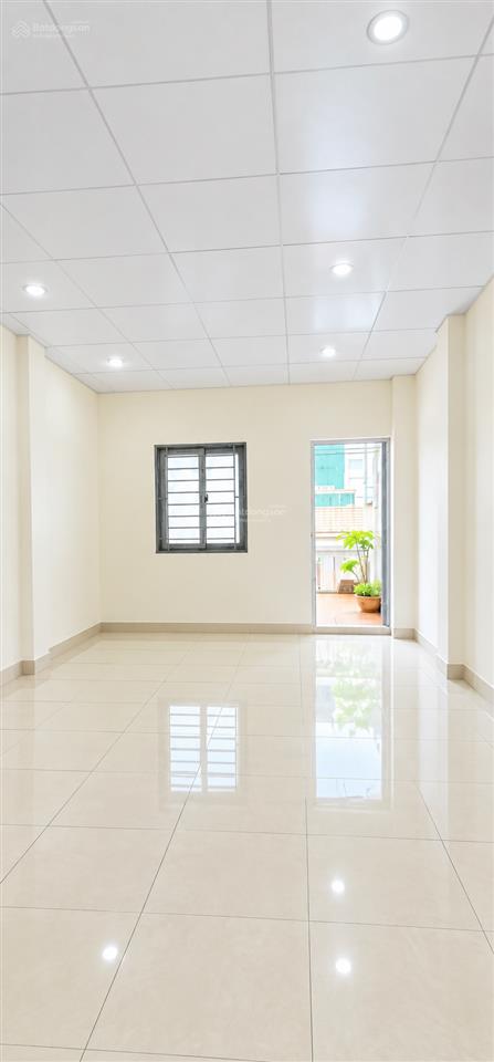 Mặt phố kinh doanh lô góc 2 mặt thoáng 35m đất vuông vắn cơ hội sở hữu hàng hiếm