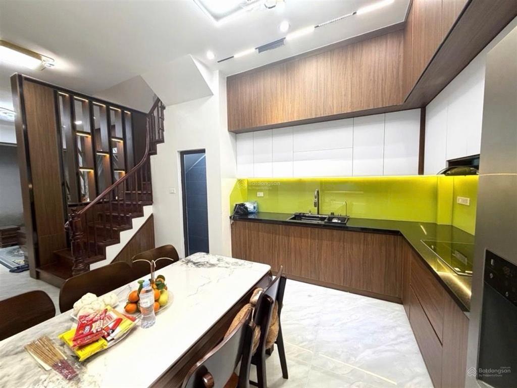 Cầu giấy hồ tùng mậu 10,6 tỷ full nội thất công năng đỉnh mua ở 10 điểm