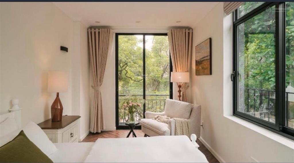 Bán nhà mặt phố 35,5 tỷ, 53 m2 tại quán thánh, ba đình, hà nội  hot!