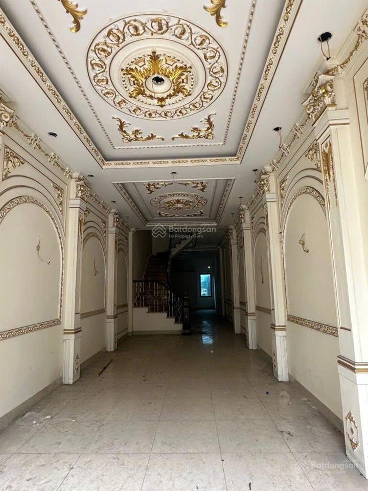 Bán nhà riêng mặt phố khu cầu lớn phù hợp ở và kinh doanh