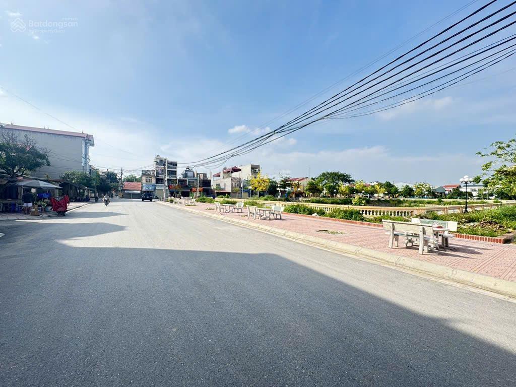 Cần tiền bán gấp mảnh đất tàm xá, đông anh, đường thông, ngõ ô tô, kinh doanh tốt