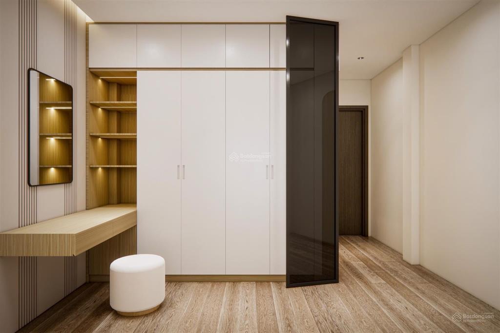Giá cực ngon, nhỉnh 3 tỷ, nhà 4 tầng 45m2,full thổ cư, ô tô vào, gần cầu nhật tân