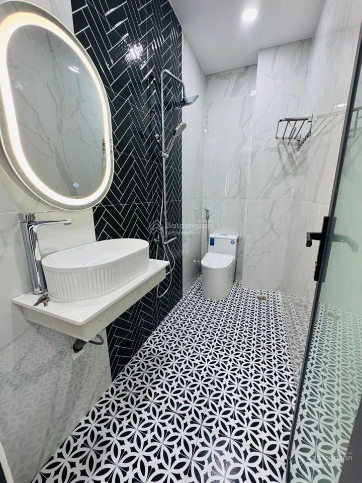 Bán nhà gò vấphẻm xe tải 4 tầng  đúc btct  dường số 59 phạm văn chiêu chợ thạch đà