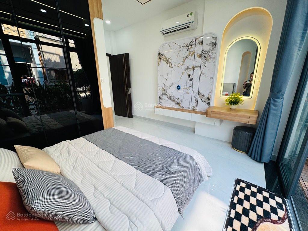 Bán nhà gò vấphẻm xe tải 4 tầng  đúc btct  dường số 59 phạm văn chiêu chợ thạch đà