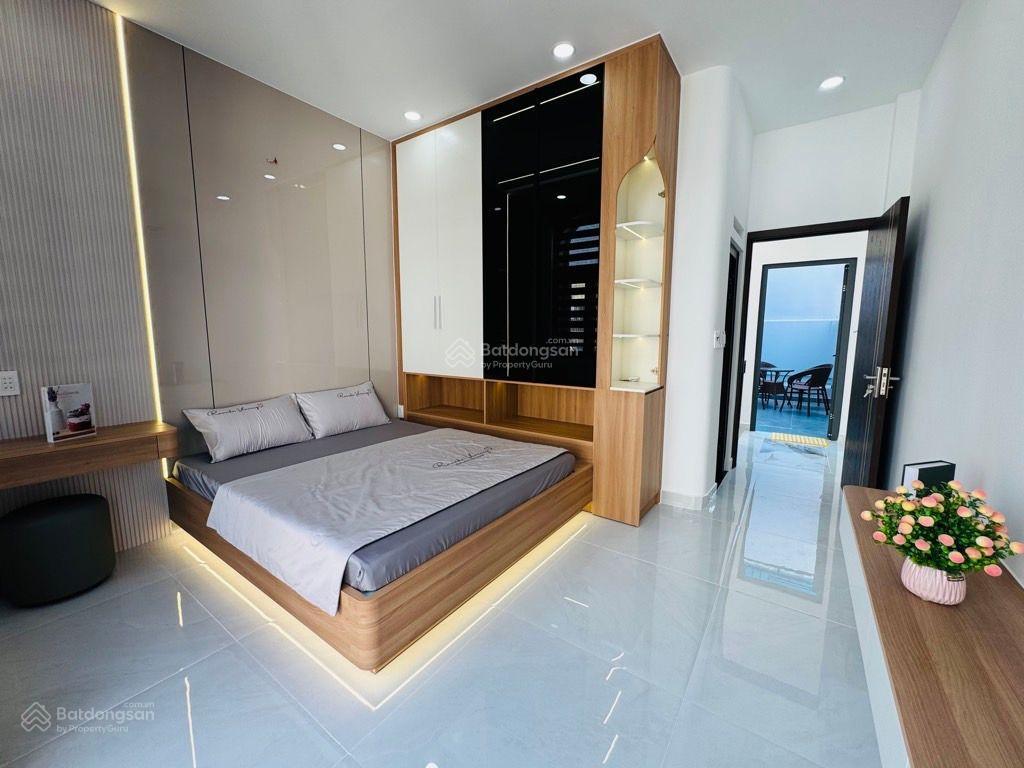 Bán nhà gò vấphẻm xe tải 4 tầng  đúc btct  dường số 59 phạm văn chiêu chợ thạch đà