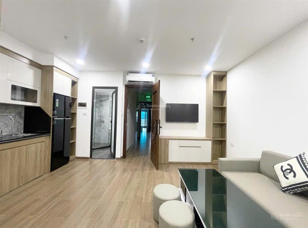 Hot!! 2pn cho thuê lạc long quân, ô tô đỗ cửa đầy đủ đồ, 50m ra hồ tây, gần fujimart,