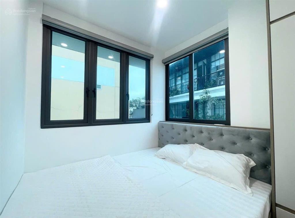 Hot!! 2pn cho thuê lạc long quân, ô tô đỗ cửa đầy đủ đồ, 50m ra hồ tây, gần fujimart,