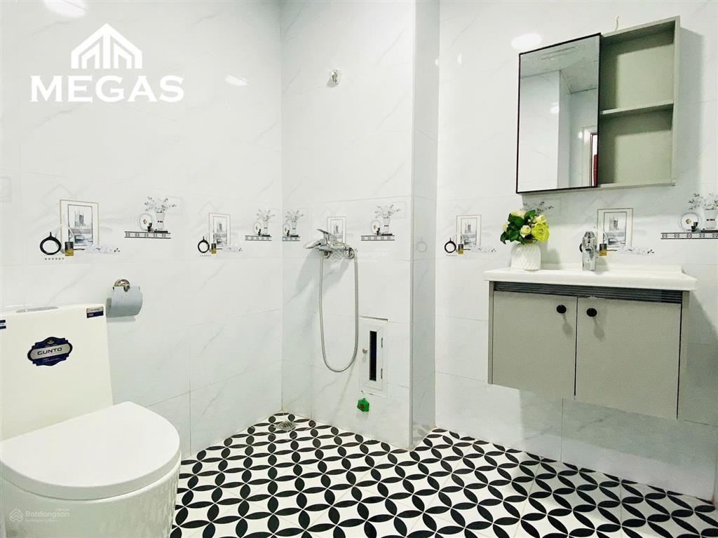 1 ngủ 1 khách ô tô đỗ cửa, cạnh bến xe mỹ đình, nhà mới tinh có ban công thoáng, đủ nội thất
