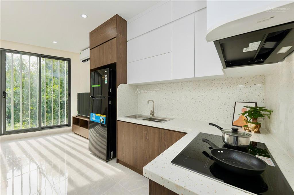 Căn hộ 1pn 65m2  lý chính thắng, q3  oto đỗ cửa gần ga sài gòn, công trường dân chủ