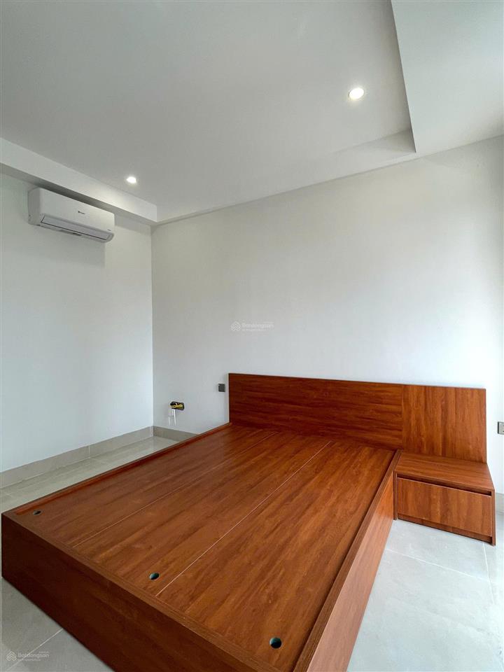 Mới xây 100%! nhà mới 1n1k, 40m2, đủ đồ giặt riêng có bãi ô tô ở gần, 2km di chuyển sang láng