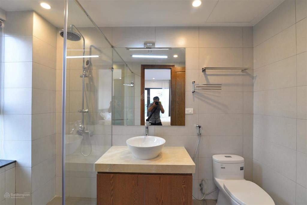 Cho thuê căn hộ 1n1k  2n1k chỉ 10x ngay đội cấn, đủ đồ, thang máy trống sẵn, nhận người nước ngoài