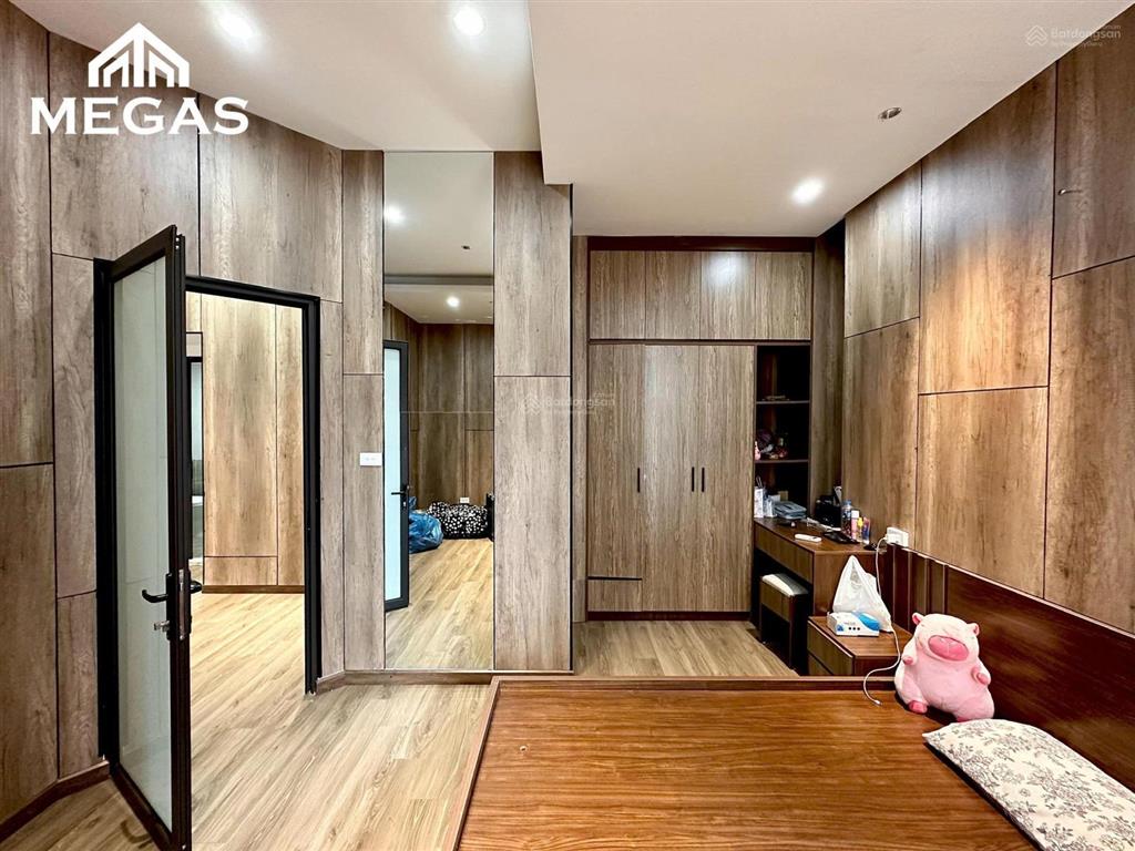 Nhà mới! 1 ô tô đỗ cửa, 1n1k chuẩn cho thuê, nhận cả thú cưng, gần chợ, tiện ích khác