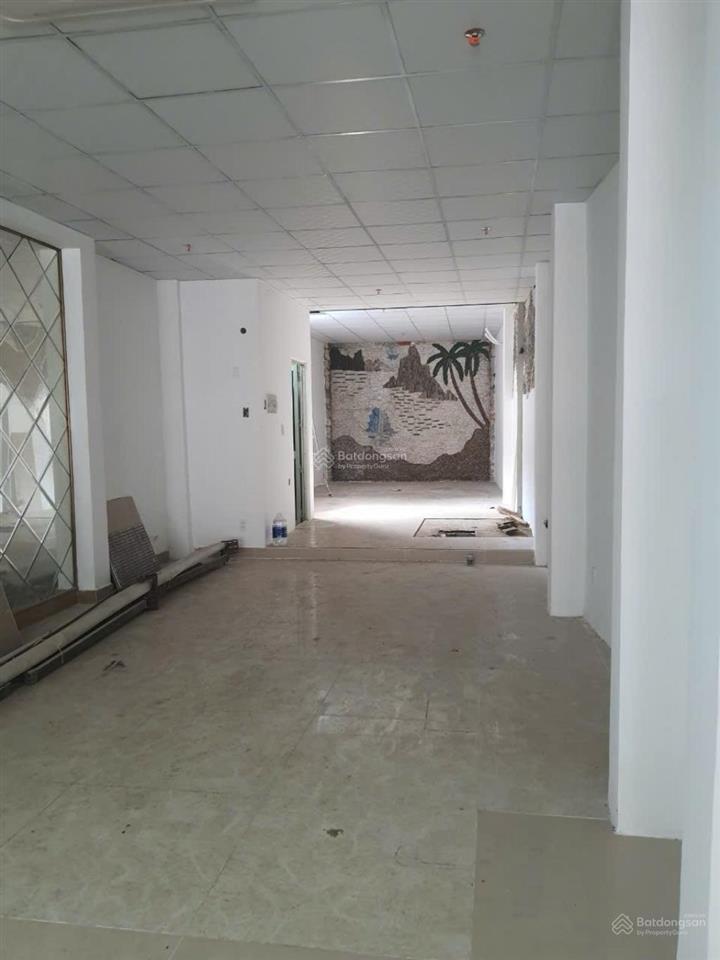 Bán nhà mặt tiền kinh doanh kinh dương vương,bình tân,3 tầng,120m2,gần bến xe,ngang 5.5m đẹp