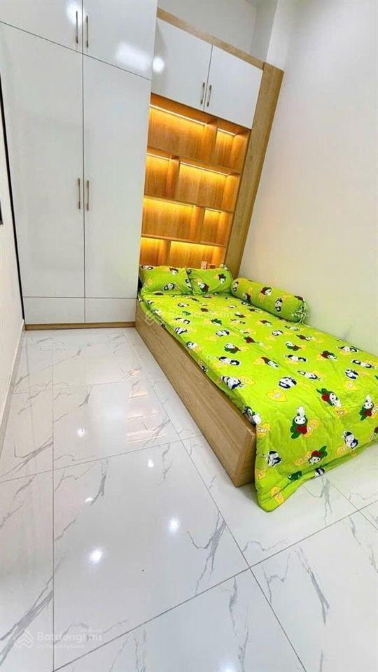 Nhà hẻm xe hơi pgan guy íchtân bình,3 tầng btct, 35m2,shr giáp q10,q11.nhà đag cho thuê