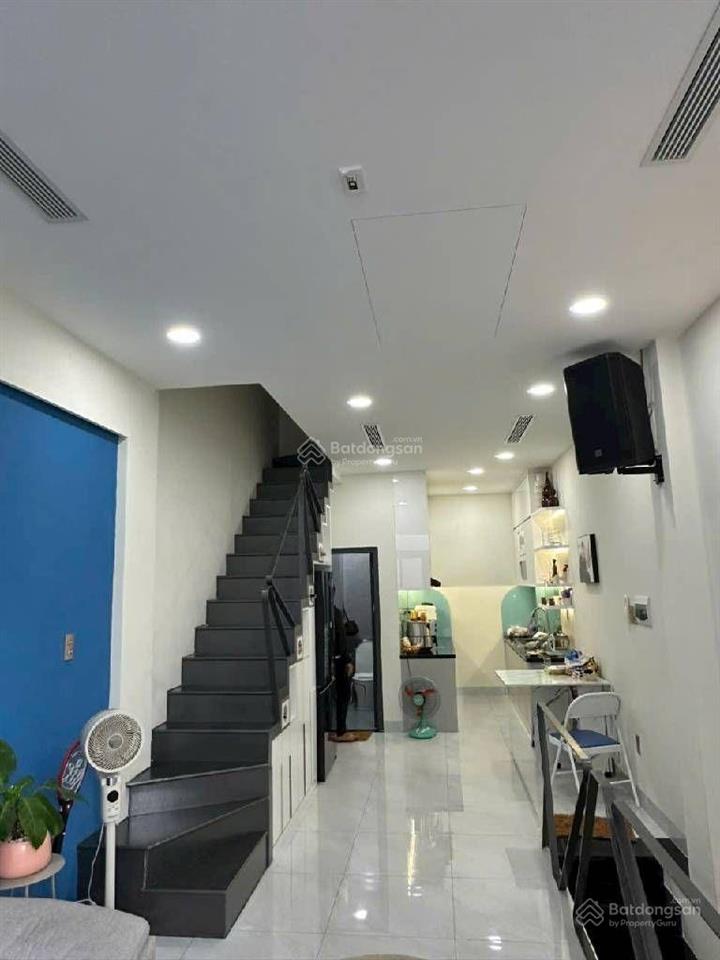 Nhà hẻm xe hơi nguyễn sơn,tân phú,3 tầng,35m2,shr, nhà hiện đại ở ngay,btct nhỉnh 5 tỏi