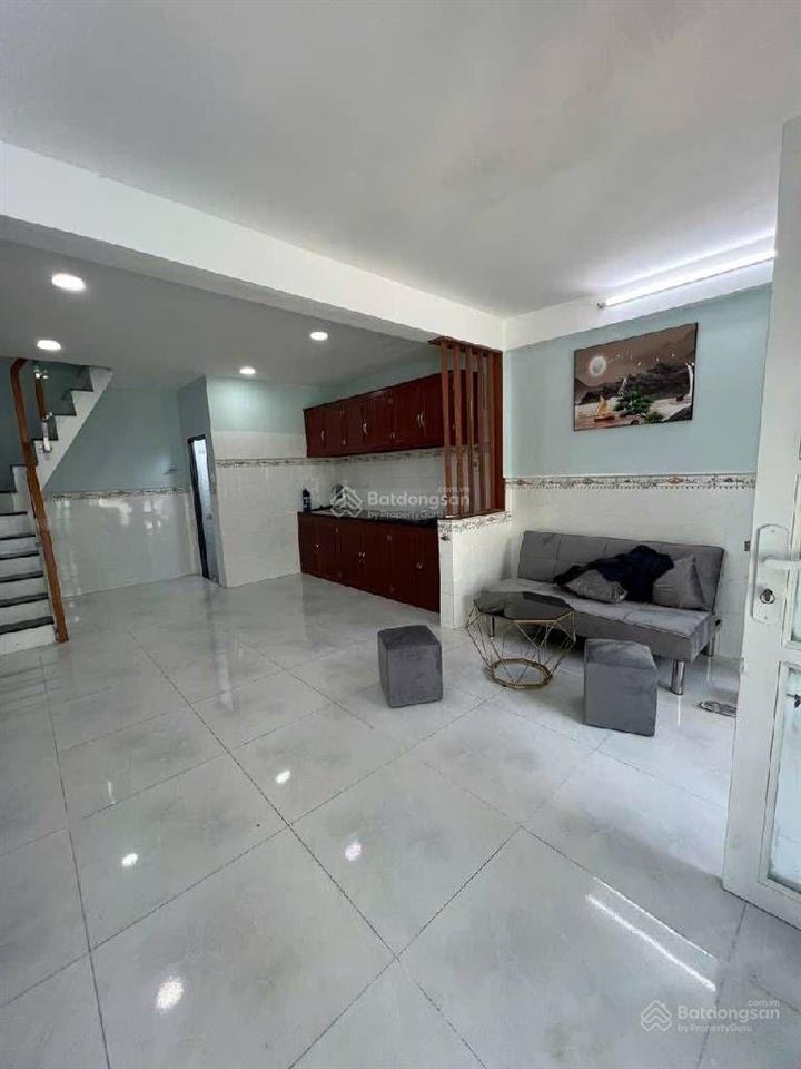 Nhà hẻm lê văn quới,bình tân 2 tầng,30m2,ngang 4m đẹp,shr ko qh lộ giới,giáp tân phú,q11....