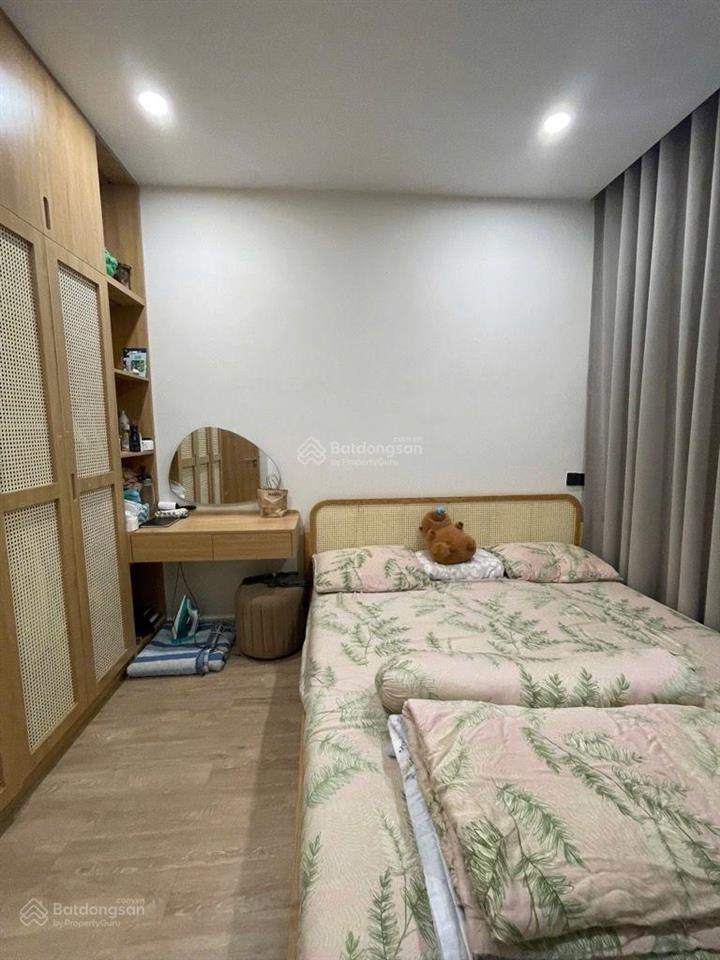 Siêu phẩm phạm văn bạch, tân bình,2 tầng btct,52m2,nhà new tặng nội thất,nở hậu,hẽm 4m thoáng,shr