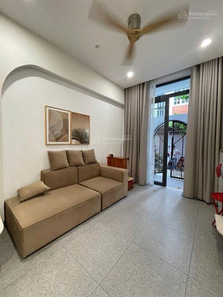 Siêu phẩm phạm văn bạch, tân bình,2 tầng btct,52m2,nhà new tặng nội thất,nở hậu,hẽm 4m thoáng,shr