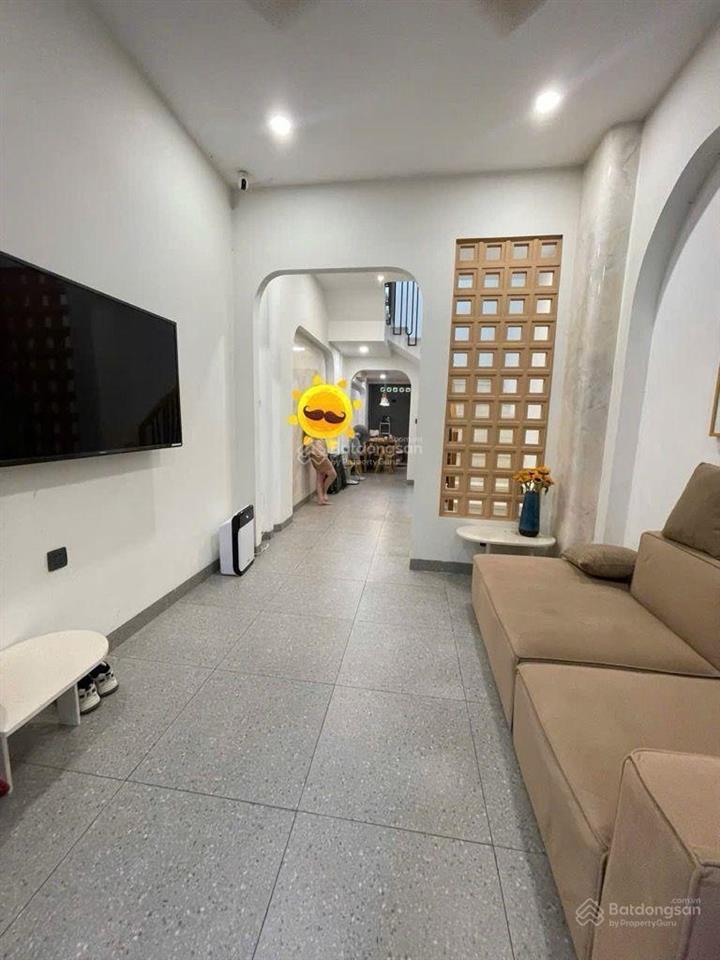 Siêu phẩm phạm văn bạch, tân bình,2 tầng btct,52m2,nhà new tặng nội thất,nở hậu,hẽm 4m thoáng,shr