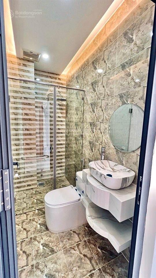 Bán nhà mặt tiền đường tỉnh lộ 10, bình tân, 5 tầng, 120m2, ngang 4m đẹp, khu sầm uất