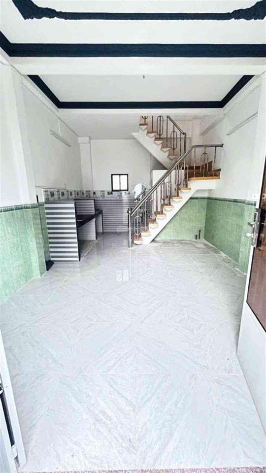 Mặt tiền lê quát tân phú2 tầng btct gần 40m2 ngang 4m đẹpshr vuong vức hoàn công đủnhỉnh 4 tỏi