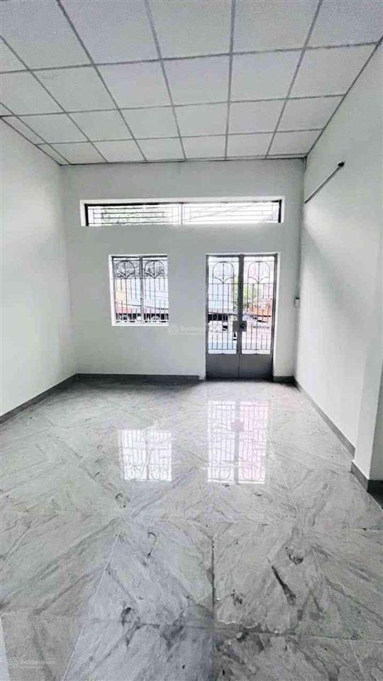 Mặt tiền lê quát tân phú2 tầng btct gần 40m2 ngang 4m đẹpshr vuong vức hoàn công đủnhỉnh 4 tỏi