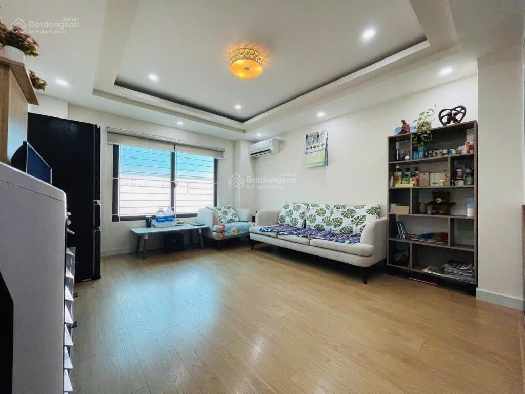 Bán gấp nhà đường hoa lan (khu phan xích long), phú nhuận, dt 4,5x12m, hầm 4 tầng, giá 15,9 tỷ