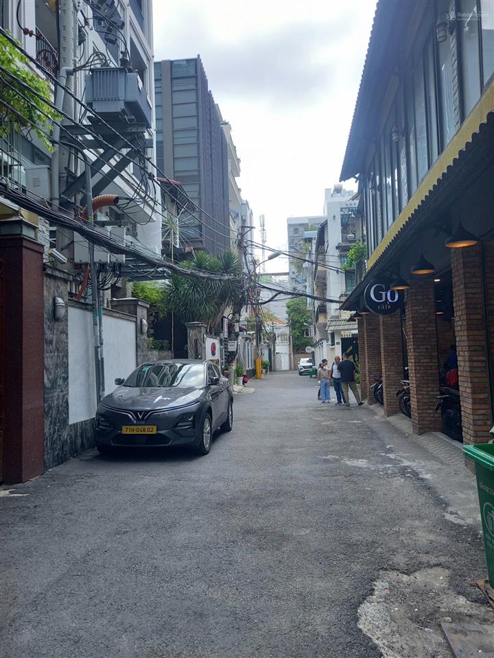 Bán gấp nhà khu 38 đường nguyễn văn trỗi , phú nhuận . dt 6x30m , 4 tầng , giá chỉ 44 tỷ tl