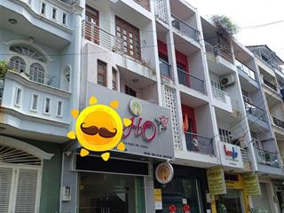 Bán gấp nhà mặt tiền đường hoa hồng, phú nhuận, dt 4x18m , 4 tầng st đúc , giá 22 tỷ