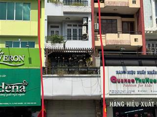 Bán gấp nhà mặt tiền phan đình phùng , phú nhuận , dt 4x18m , 4 tầng đẹp , giá chỉ 22 tỷ