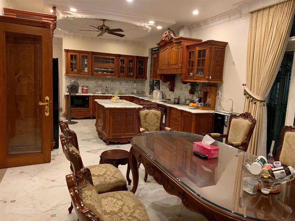 Bán biệt thự khu 48 hồ biểu chánh, p.11, quận phú nhuận (8mx27m) nở hậu 12m, giảm giá mạnh 43 tỷ
